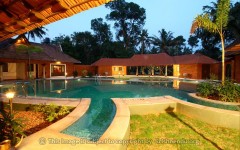 direct pool access from the rooms